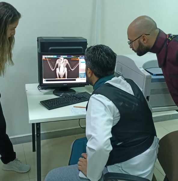 Yaralı pe&ccedil;eli baykuş tedavisi yapılarak doğaya bırakıldı
