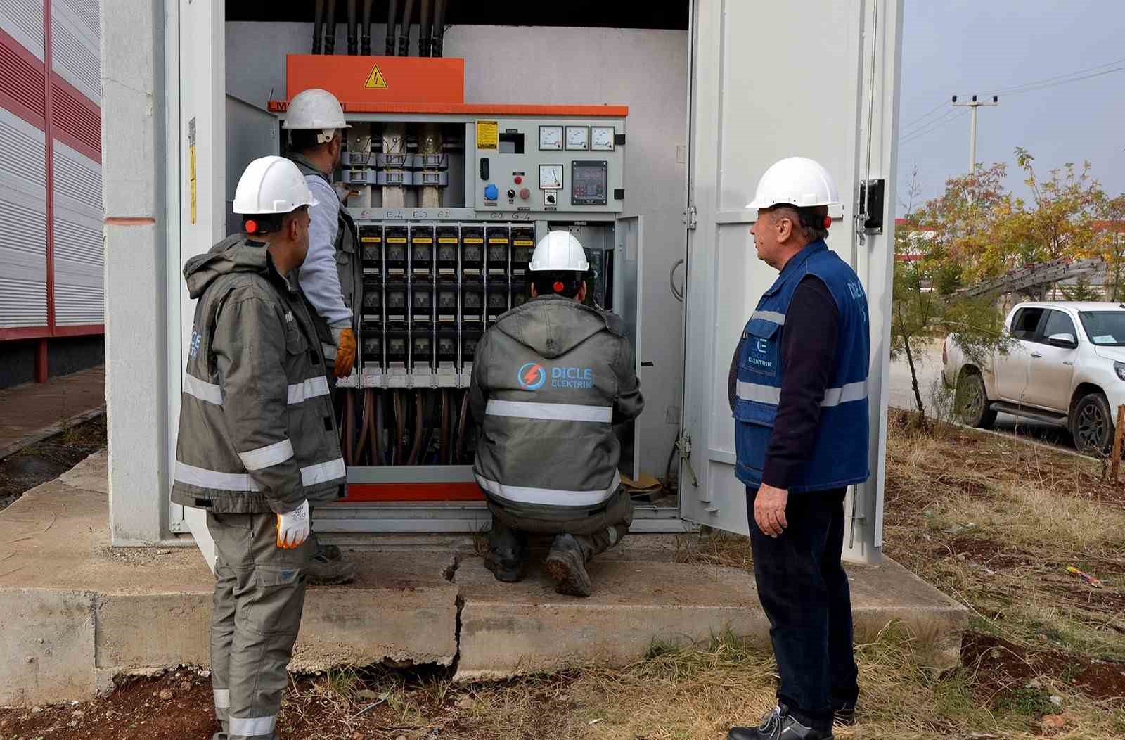 Kaçak elektriğin önüne geçildikçe şebekeler güçleniyor
