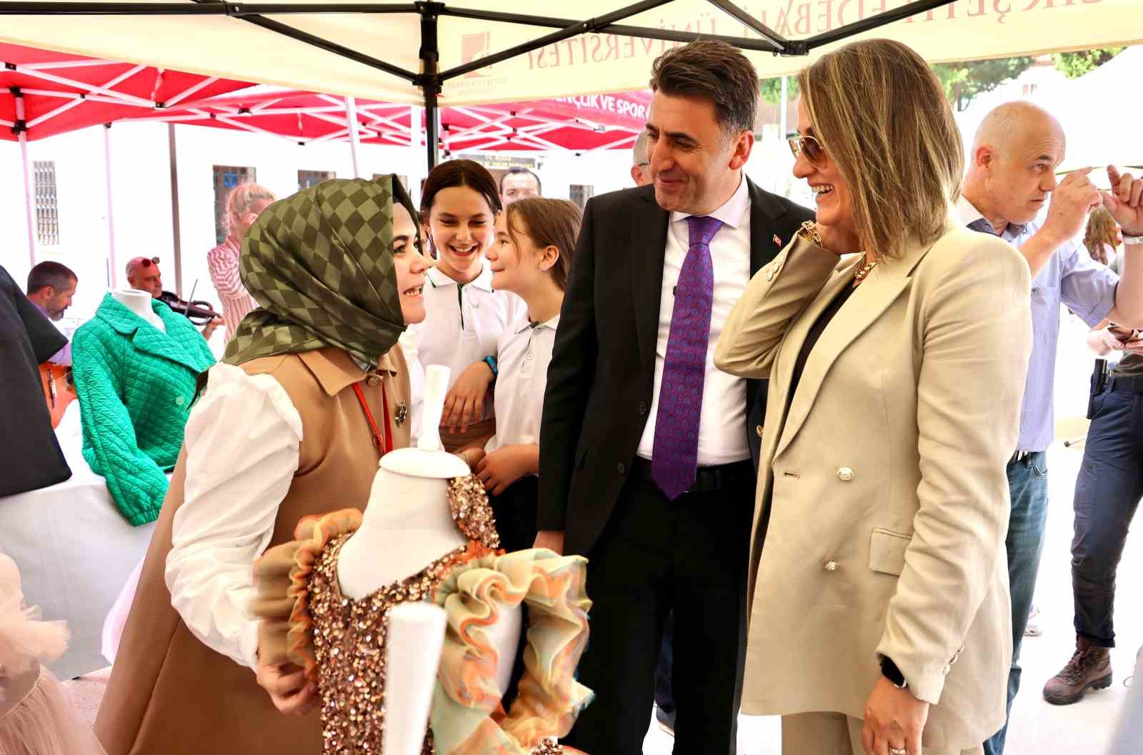 El emeği eserler bir kez daha g&ouml;zler &ouml;n&uuml;ne serildi
