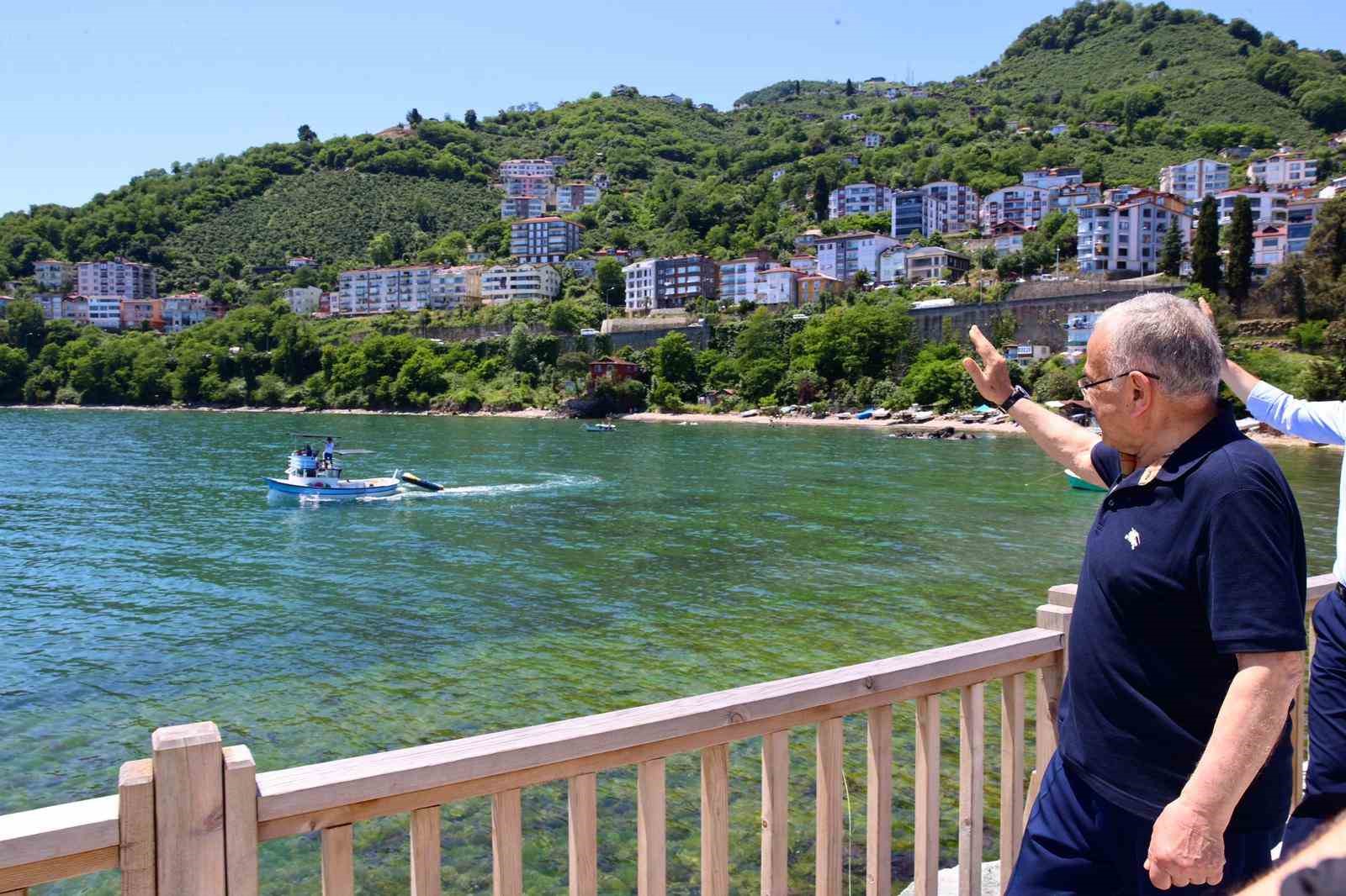 Emekli &ccedil;ift, 7 metrelik tekneleri ile T&uuml;rkiye turuna &ccedil;ıktı
