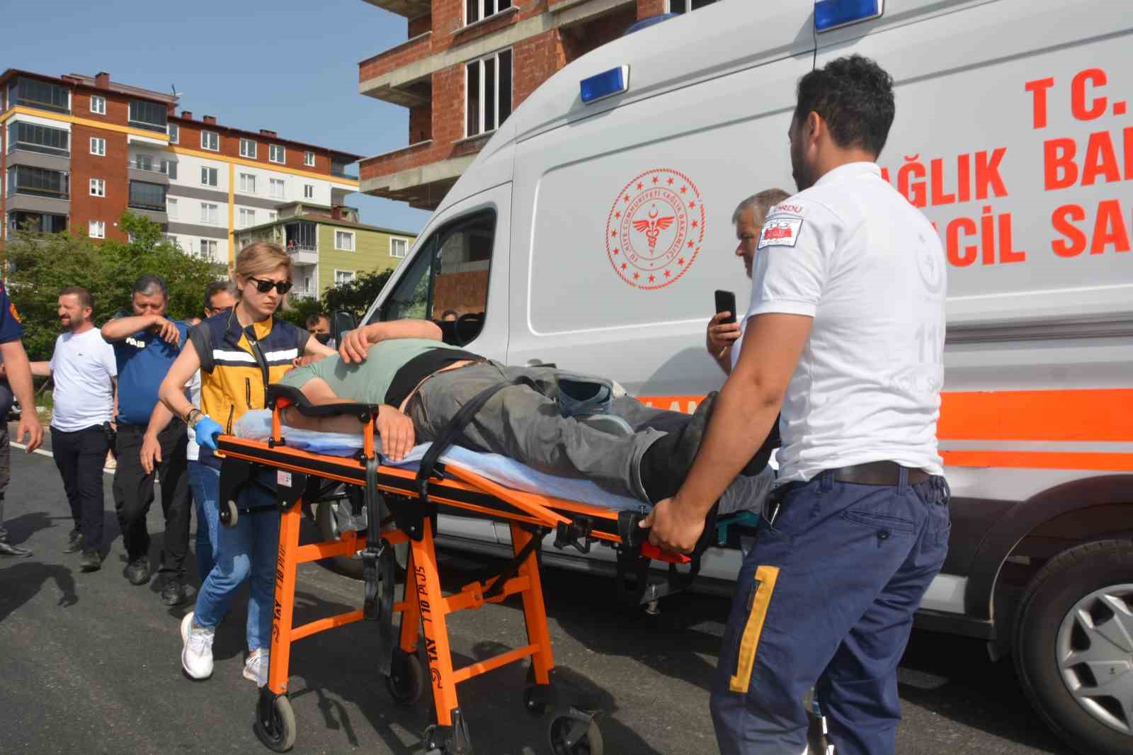 MHP İl&ccedil;e Başkanından hayat kurtaran hareket
