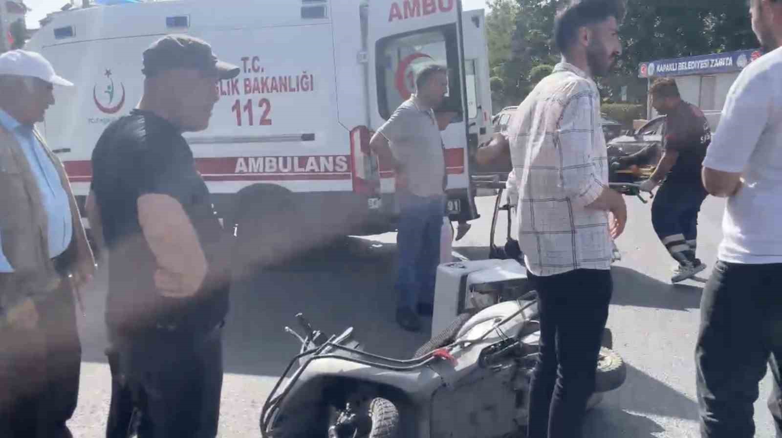 Kapaklı&rsquo;da otomobil ile &ccedil;arpışan motosikletli kurye yaralandı
