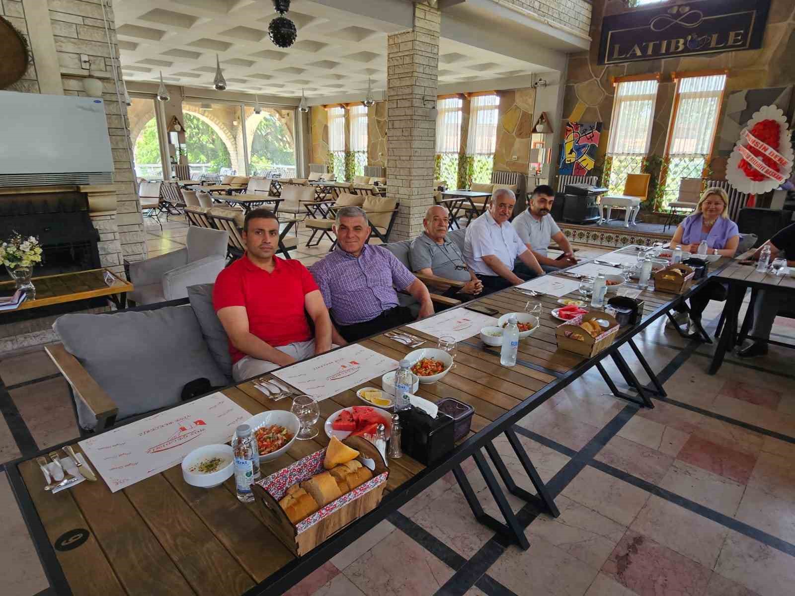 Eczacılar mesleki problem ve çözüm yollarını istişare ettiler