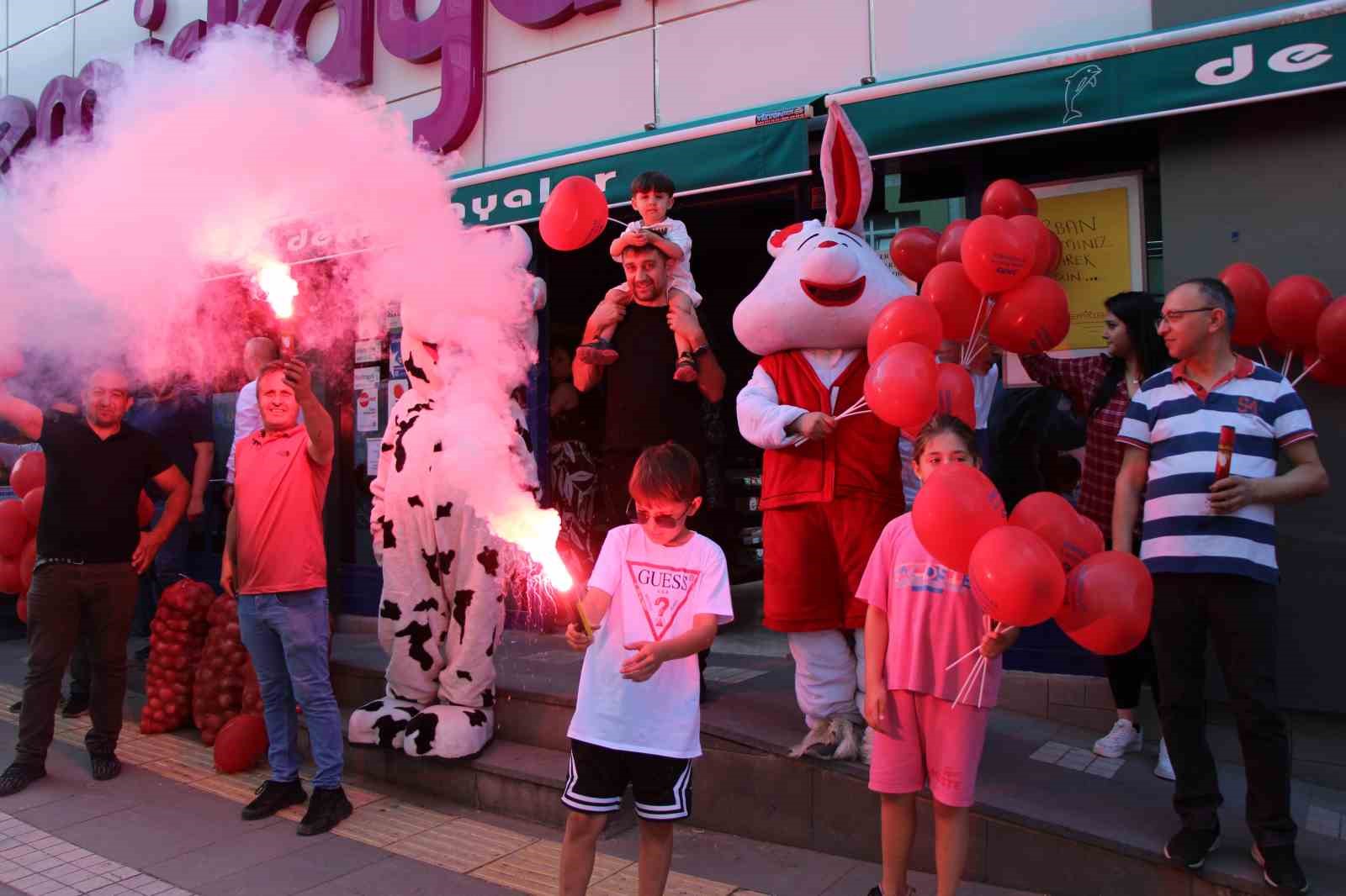 Amasya’da "12 Haziran Uluslararası Atatürk, Kültür ve Sanat Festivali" başladı
