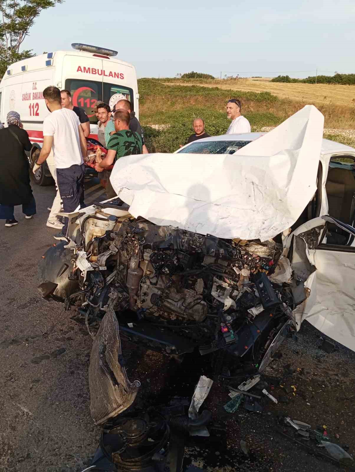 Erdek Tatlısu kavşağında kaza: 1 yaralı
