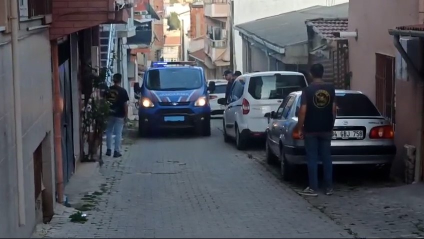 İki grup arasındaki kavga kanlı bitti: 4 kişi yaralandı
