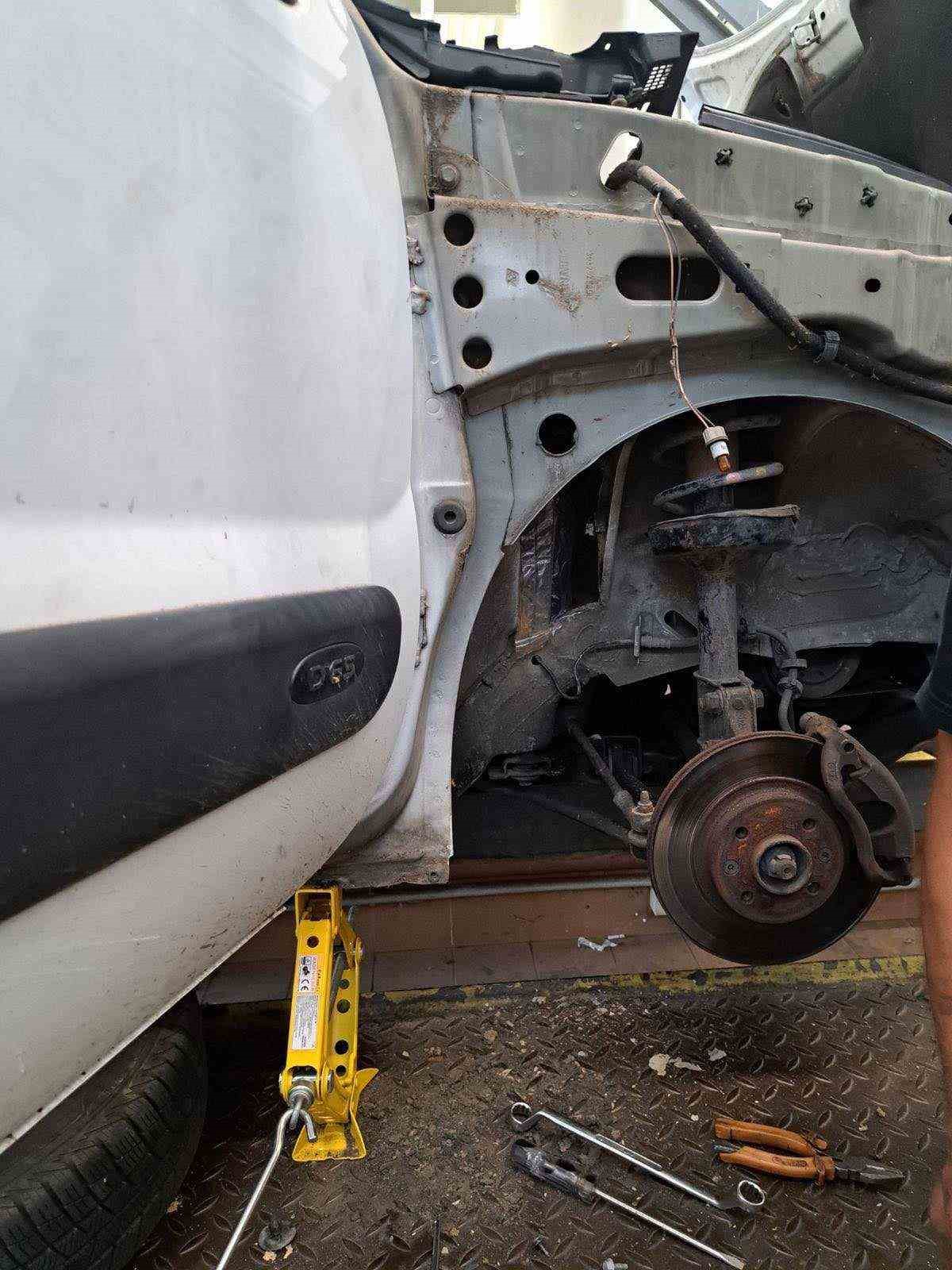 T&uuml;rkiye&rsquo;ye sokulmak istenen 3 kilo 510 gram kokain g&uuml;mr&uuml;k polislerine takıldı
