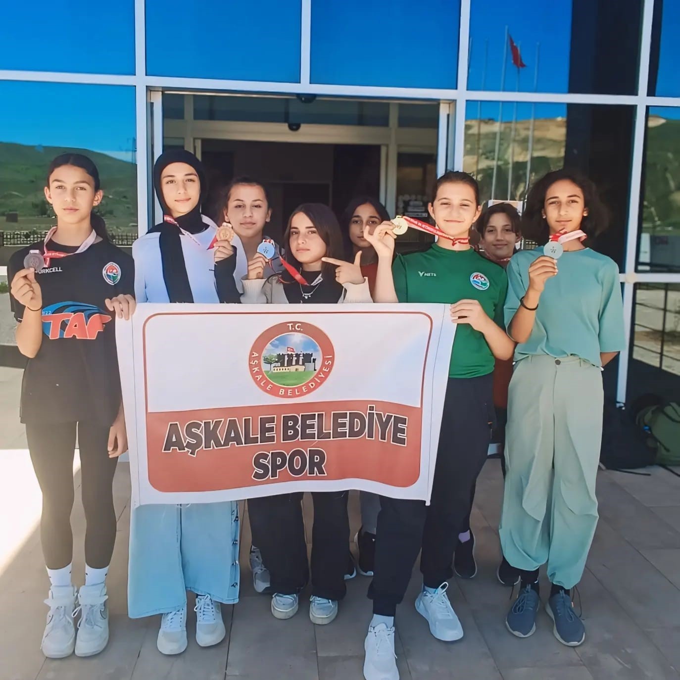 Aşkale atletizmde doludizgin
