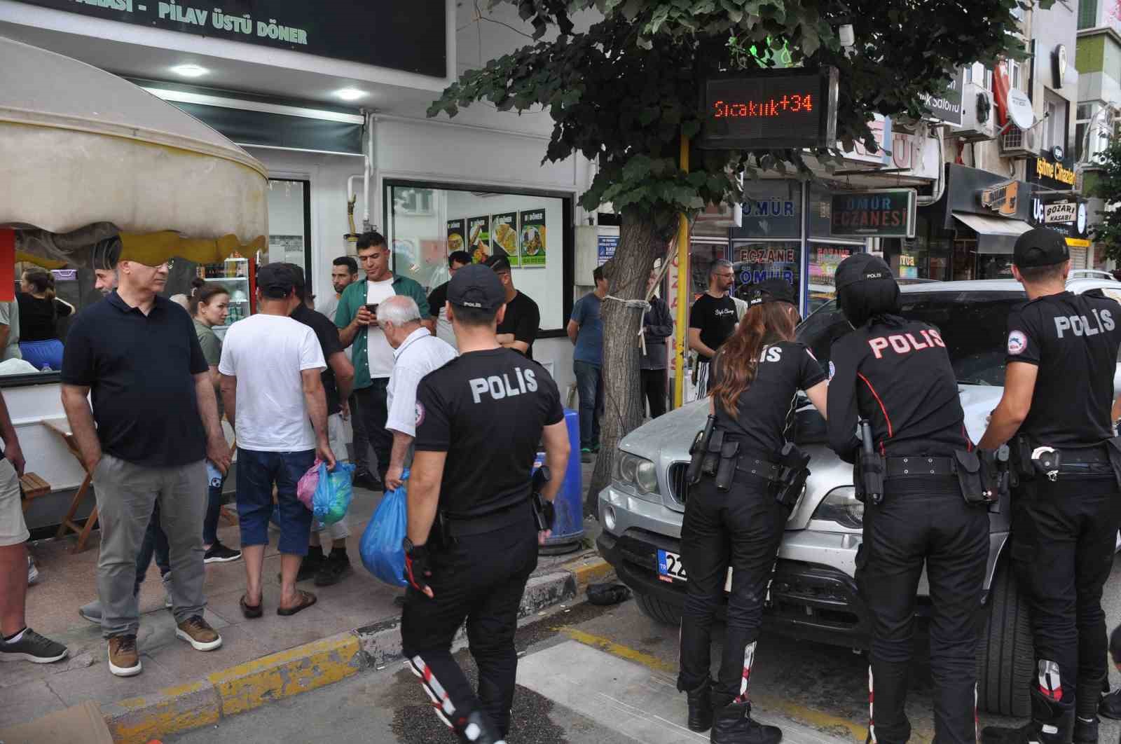 Polisin &ldquo;Şok&rdquo; uygulamasında l&uuml;ks cipte uyuşturucu ele ge&ccedil;irildi
