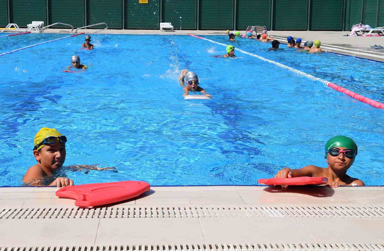 Osmangazi&rsquo;de yaz d&ouml;nemi y&uuml;zme kursları başlıyor
