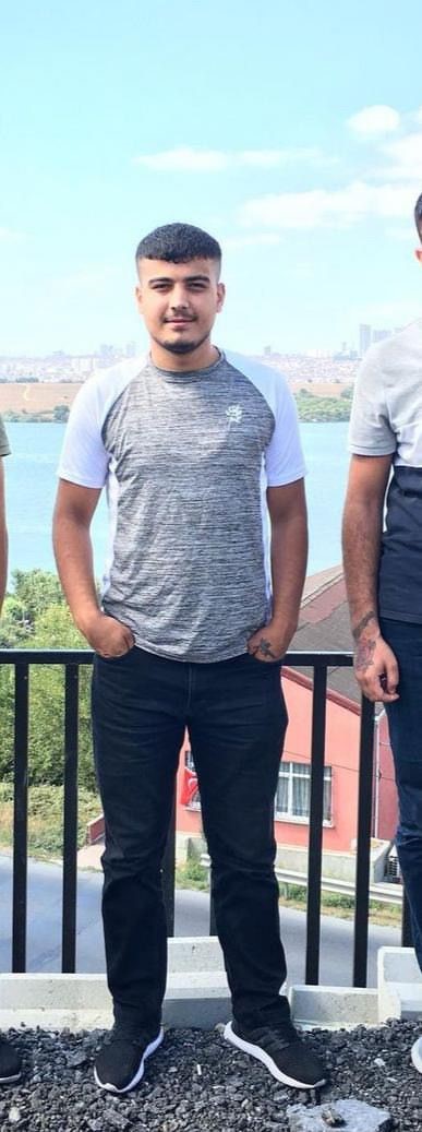 K&uuml;&ccedil;&uuml;k&ccedil;ekmece&rsquo;de silahlı saldırıda ağır yaralanan gen&ccedil; hayatını kaybetti
