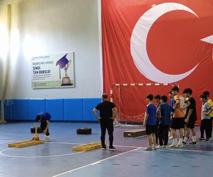 Tatvan’da spor liselerine hazırlık kursu açıldı
