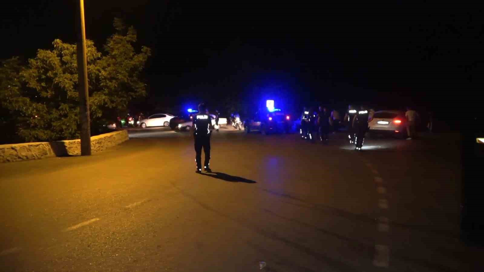 Bursa&rsquo;da &Ouml;zl&uuml;ce Tepe ve Dağ Yolu&rsquo;na polis baskını
