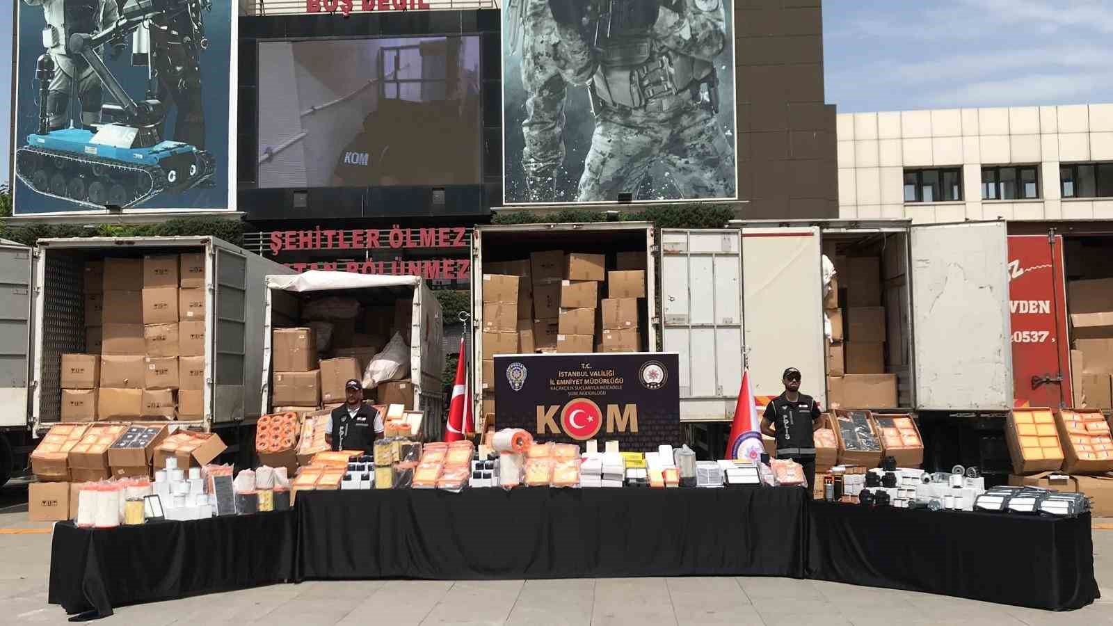 İstanbul&rsquo;da 2 il&ccedil;ede 500 milyon liralık ka&ccedil;ak oto yedek par&ccedil;aları ele ge&ccedil;irildi
