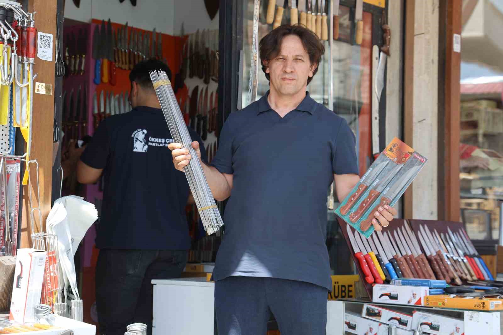 Kahramanmaraş&rsquo;ta g&uuml;nde 20 bin bı&ccedil;ak bileyleniyor
