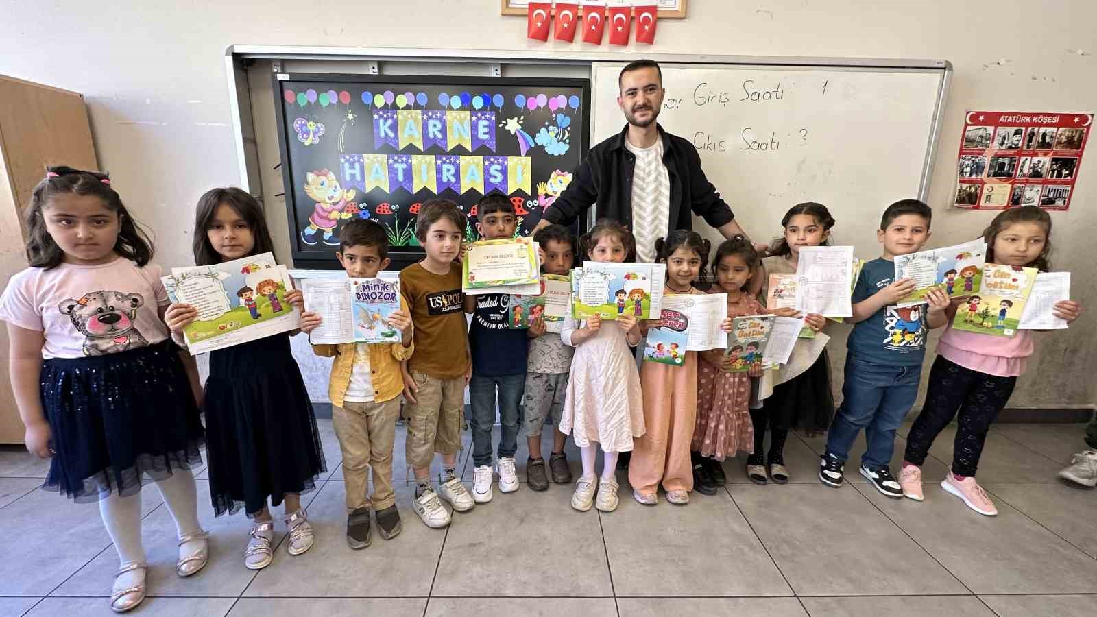 Yüksekova’da 29 bin 226 öğrenci karne aldı