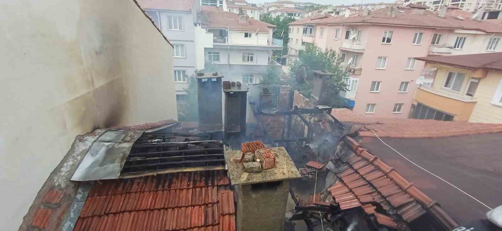 Bilecik’te teras katındaki dairede çıkan yangın korkuttu