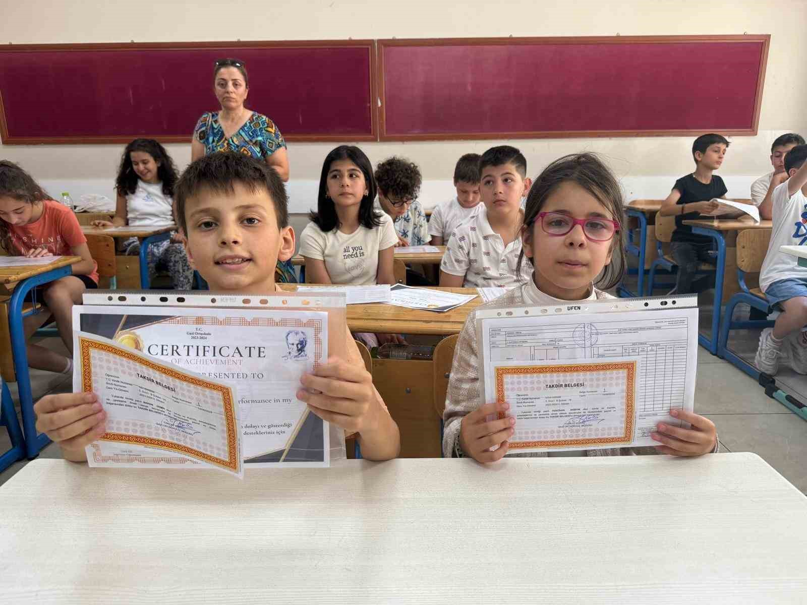 Zonguldak&rsquo;ta 90 bin &ouml;ğrenci karne sevinci yaşadı
