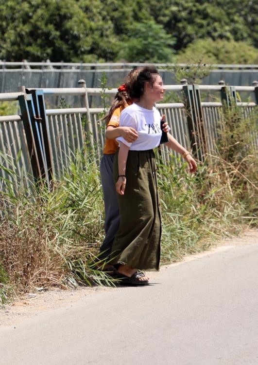 Kanala atlayan karısını kurtarmak isterken suda kayboldu
