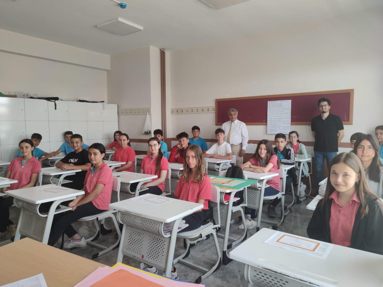 Manyas&rsquo;ta bin 800 &ouml;ğrenci tatile girdi
