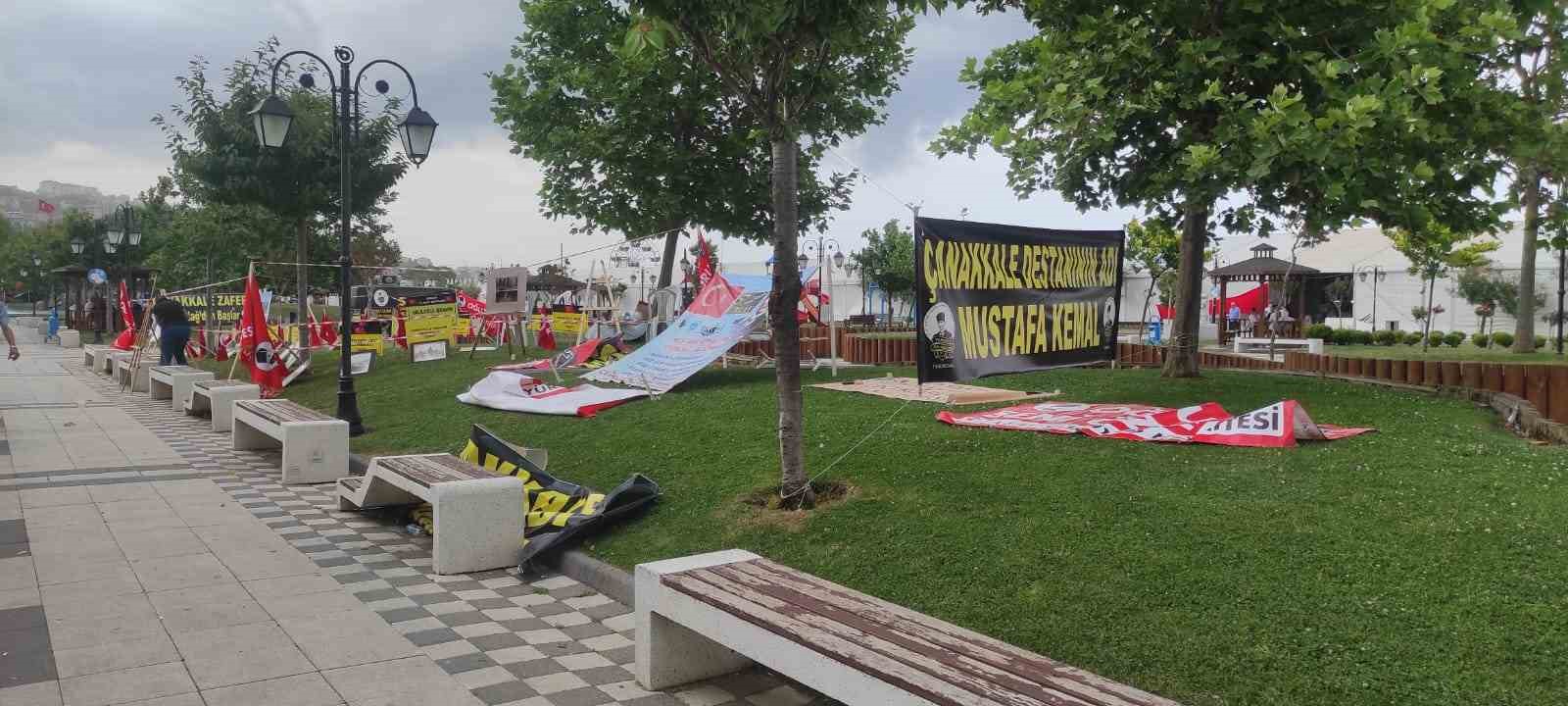 Tekirdağ&rsquo;da yağış ve fırtına hayatı olumsuz etkiledi
