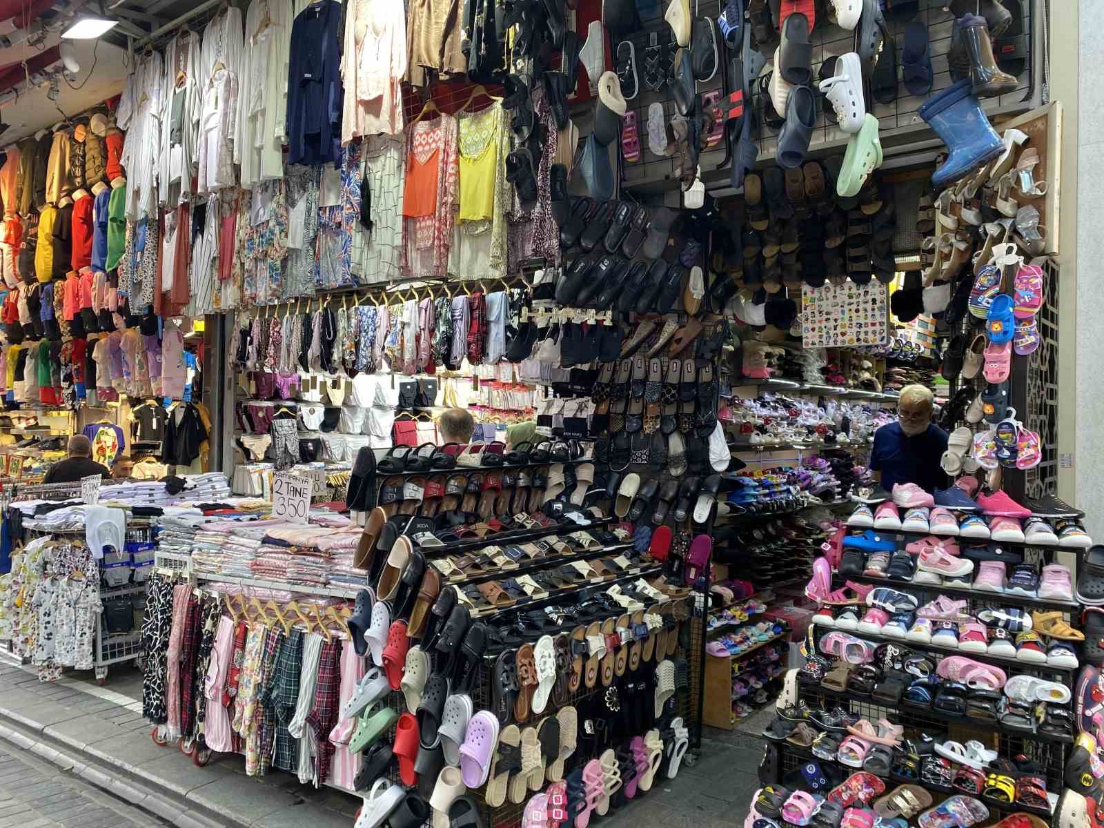 Emin&ouml;n&uuml; - Mahmutpaşa&rsquo;da Kurban Bayramı hareketliliği
