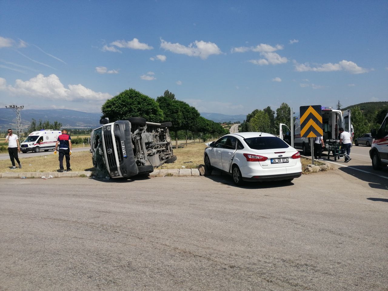 Tokat’ta bayram tatiline giderken kaza yaptılar: 3’ü ağır 18 yaralı