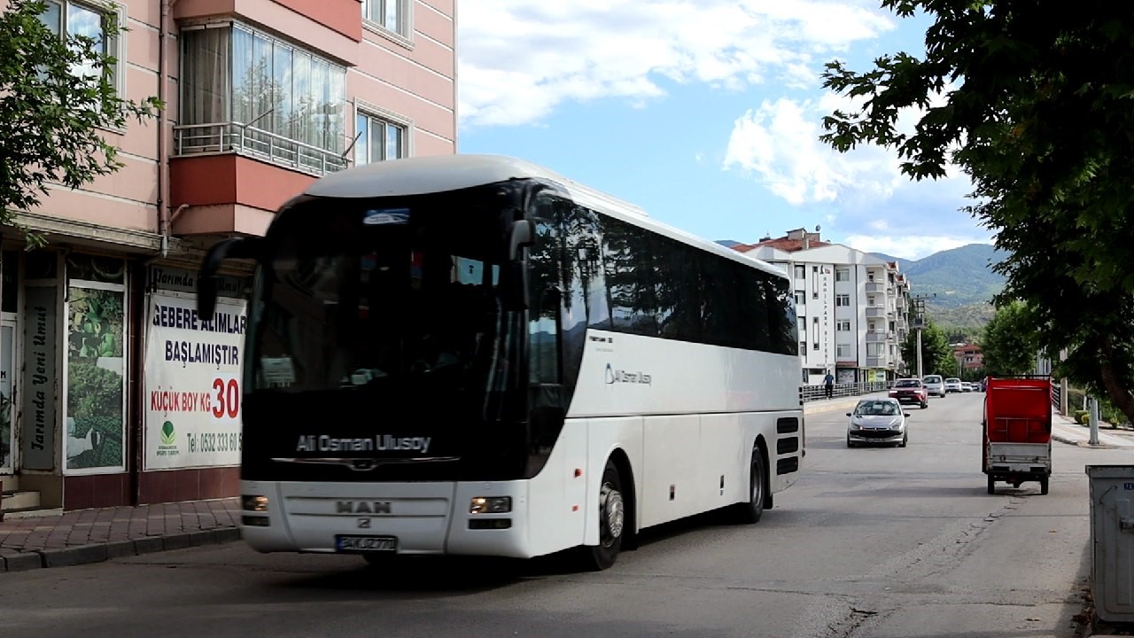 Karadeniz’i İstanbul’a bağlayan D-100 karayolunda trafik yoğunluğu