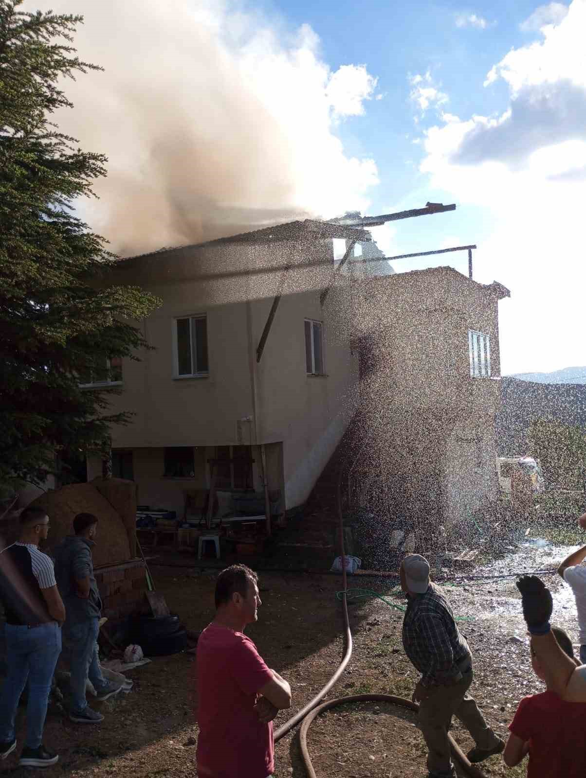 İskilip’te korkutan yangın