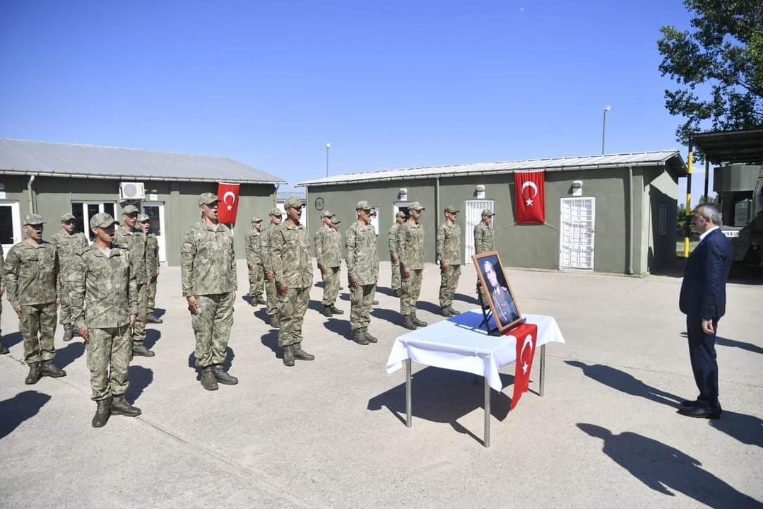 Validen sıfır noktasında bayramlaşma