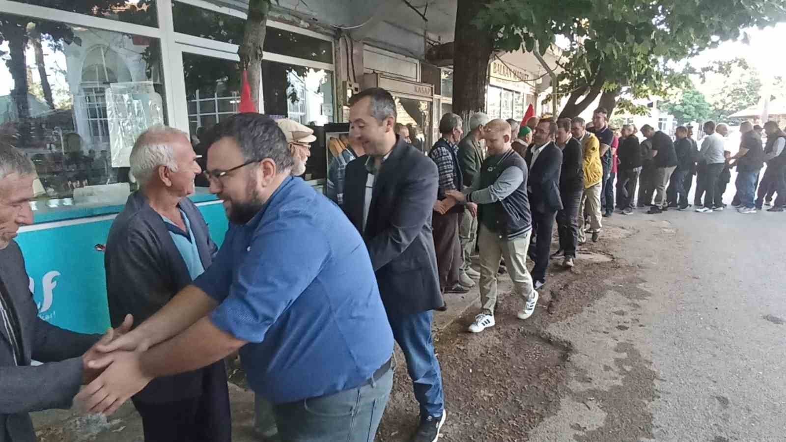 Y&uuml;z yıllık gelenek: &rsquo;Bayramlaşma zinciri&rsquo;
