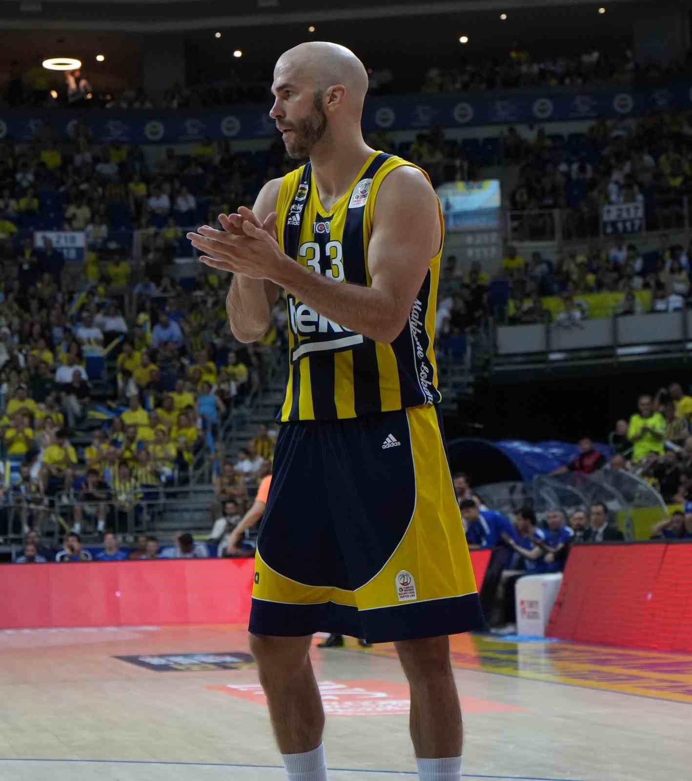 Fenerbahçe, Nick Calathes ile yollarını ayırdı
