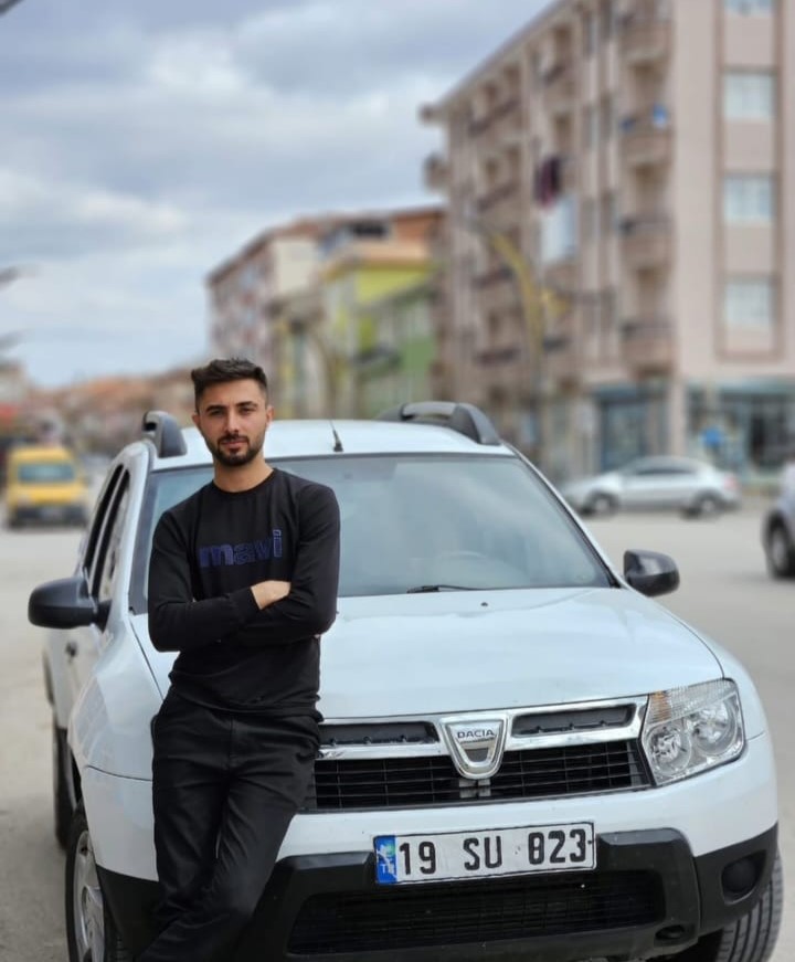Serinlemek i&ccedil;in baraja giren gen&ccedil; boğuldu
