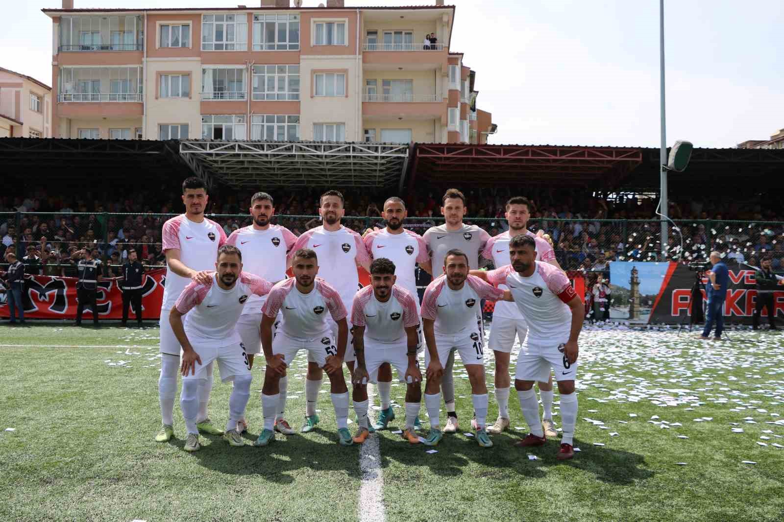 Başkan Ekinci: “Yozgat Belediyesi Bozokspor’a sahip çıkıp yönetmeye talibiz”
