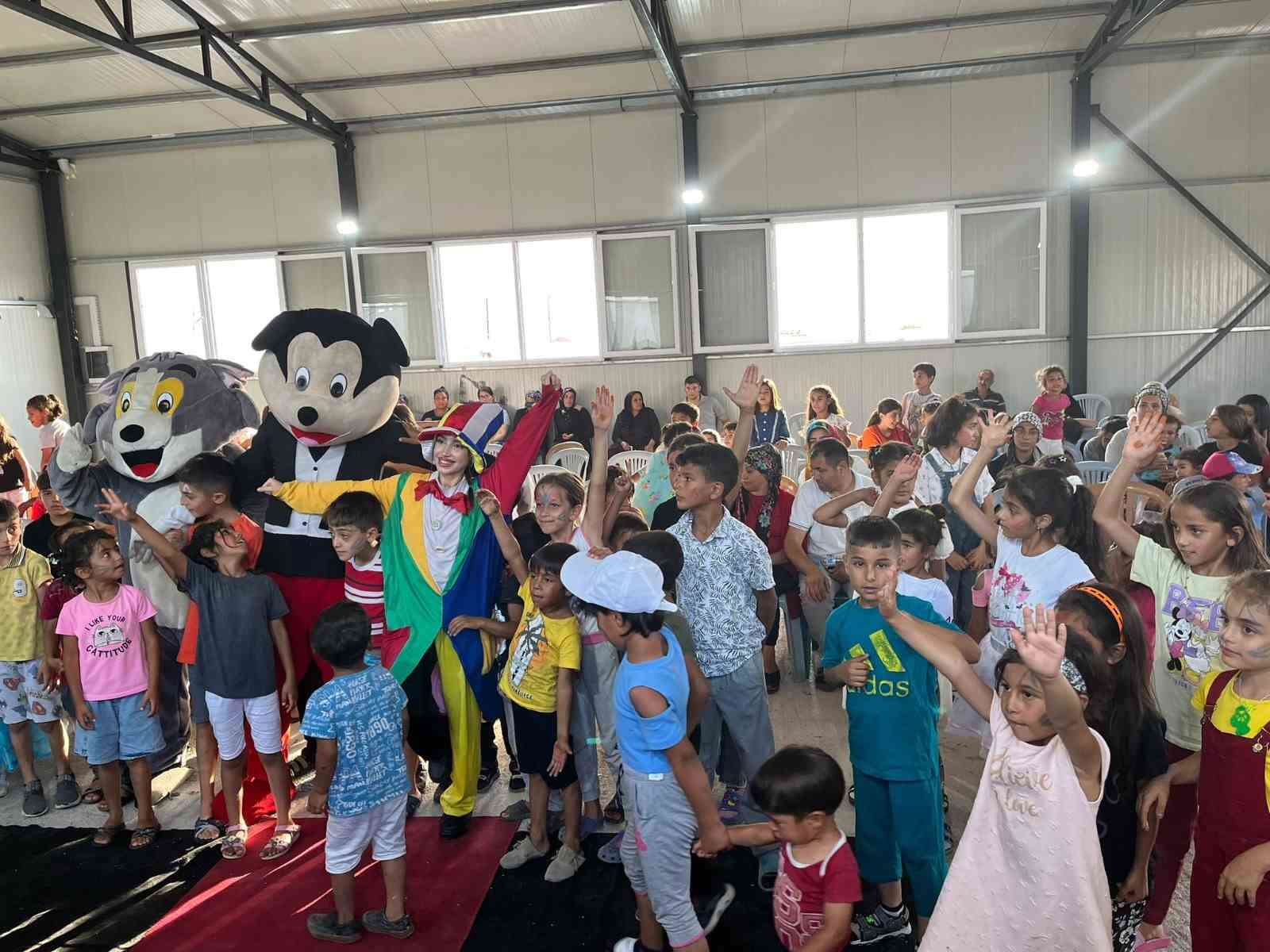 MAGİNDER konteyner kentte kalan &ccedil;ocuklarla bir araya geldi
