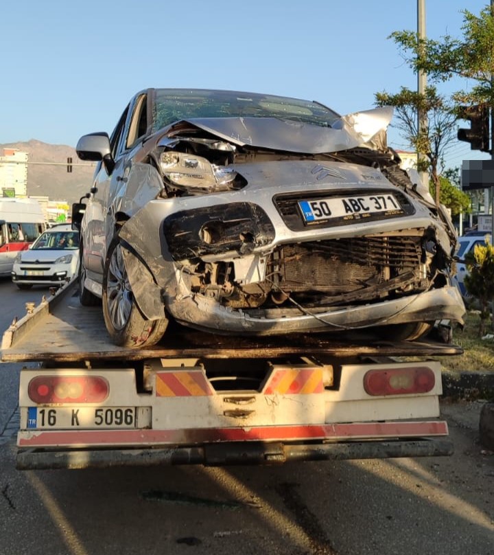 Van&rsquo;da trafik kazası: 6 yaralı 