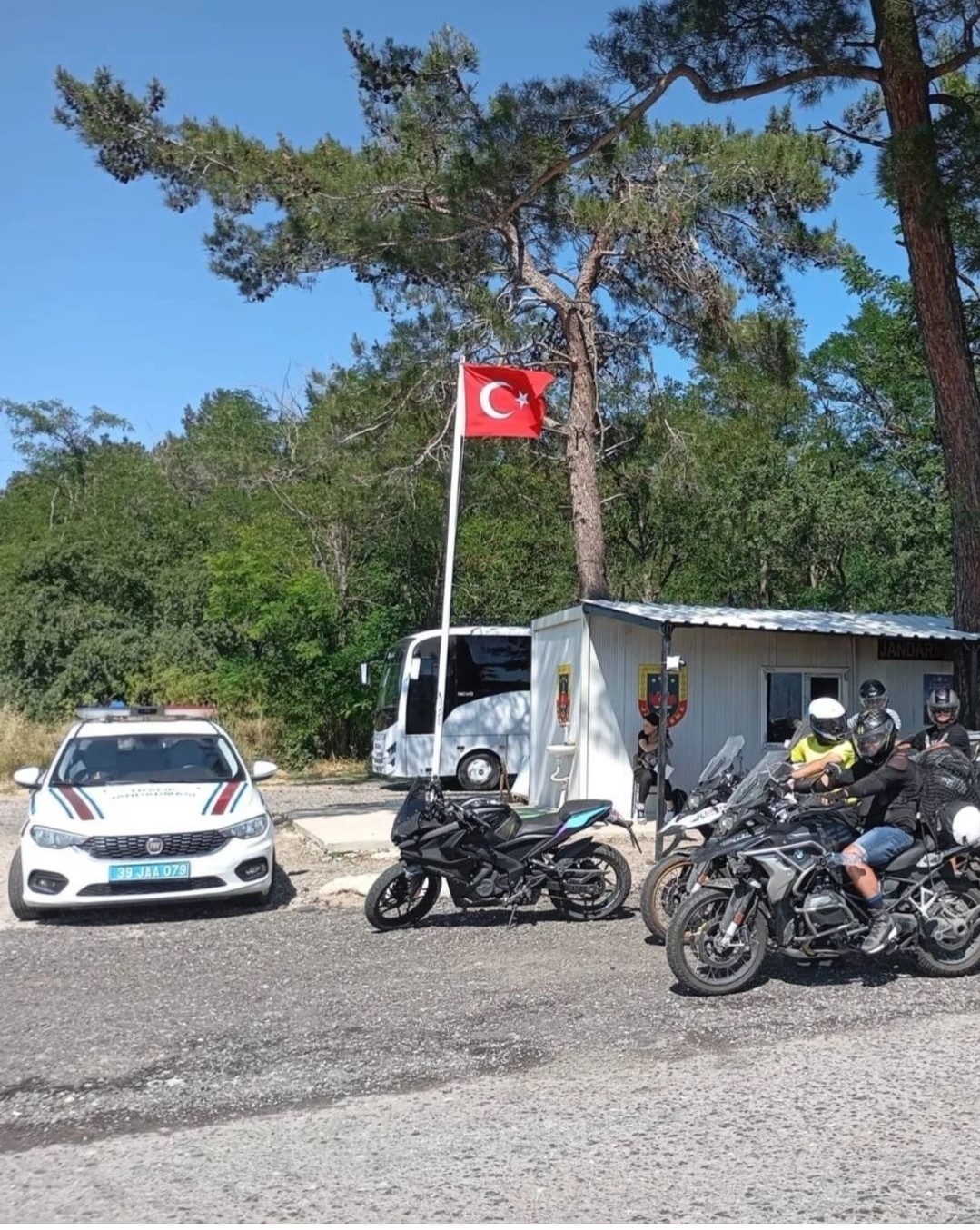 Kırklareli&rsquo;de motosiklet s&uuml;r&uuml;c&uuml;lerine bayram denetimi
