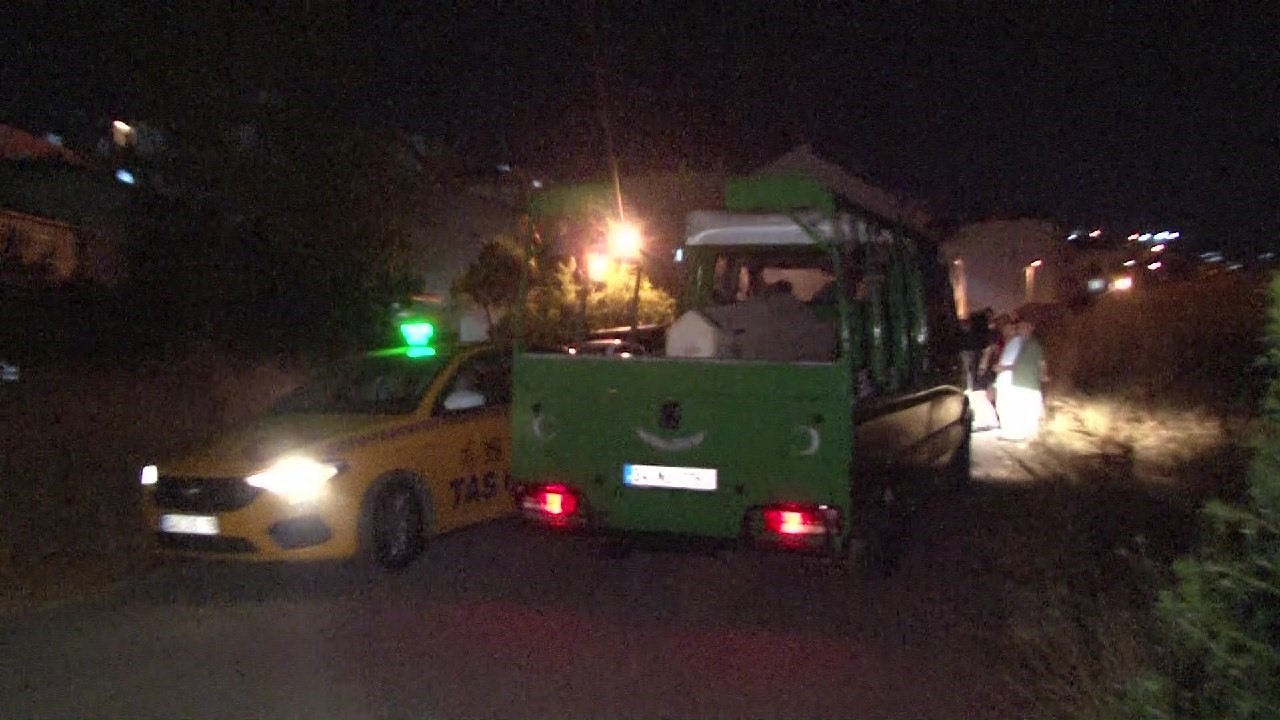 Sancaktepe&rsquo;de eşiyle tartışan şahıs intihar etti
