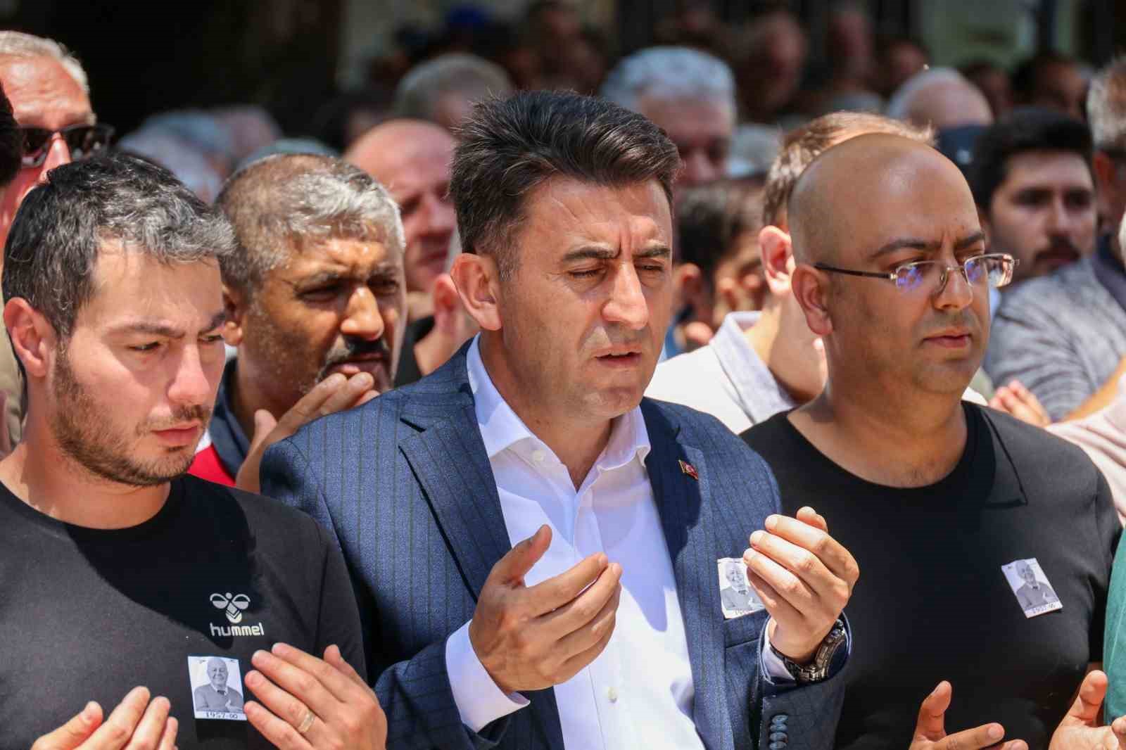 Eski CHP İl Genel Meclis Üyesi Mehmet Janrat Karaahmet hayatını kaybetti