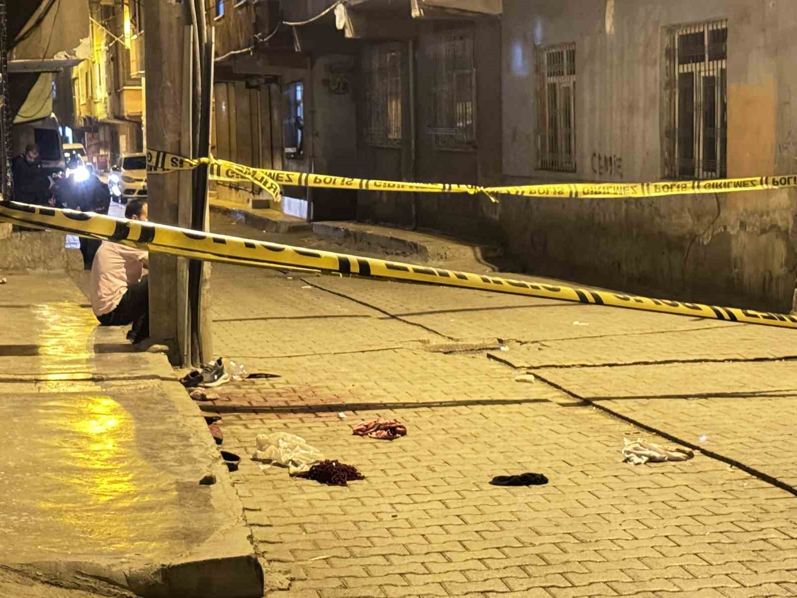 Diyarbakır’da yabancı uyruklu iki grup arasında silahlı kavga: 4 yaralı