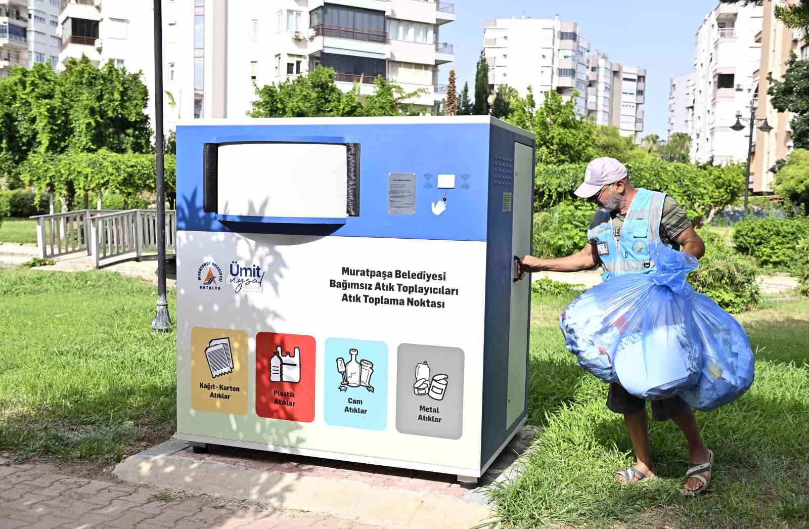 Antalya&rsquo;da &lsquo;Bağımsız Atık Toplayıcıları&rsquo; projesi hayata ge&ccedil;ti
