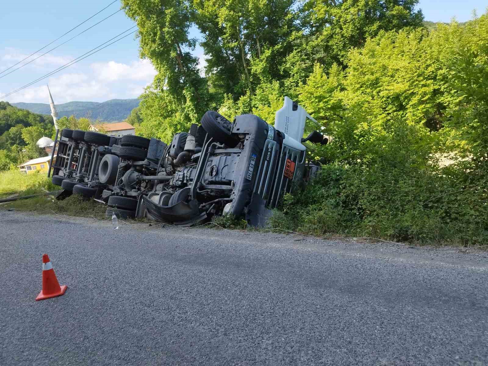 Sinop’ta LPG yüklü tanker yan yattı