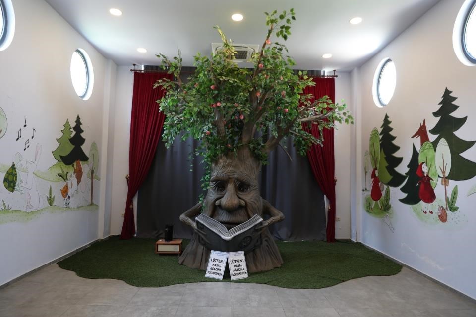 Merkezefendi Masal Parkı minik ziyaretçilerini bekliyor