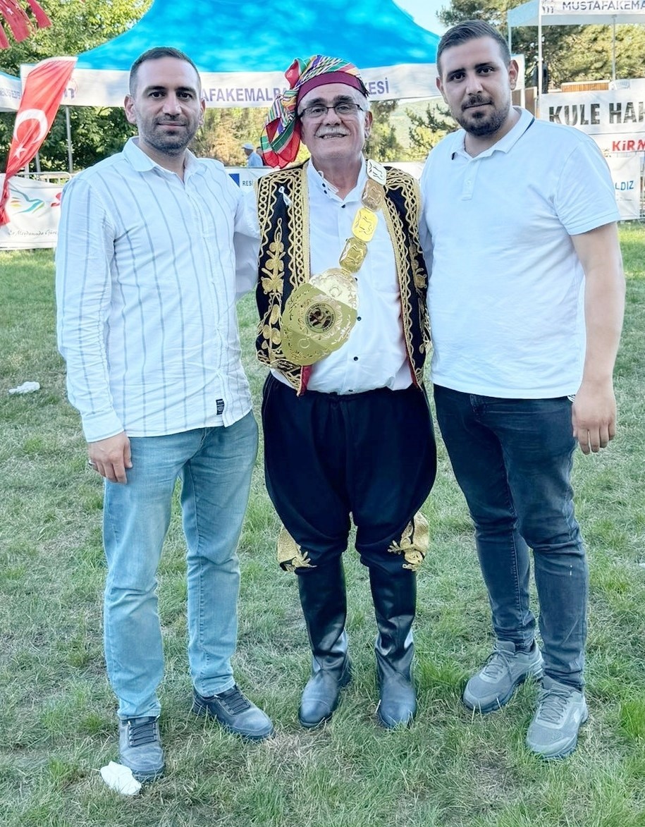 Kabulbaba G&uuml;reşleri&rsquo;nde &lsquo;Zeybek&rsquo; havası
