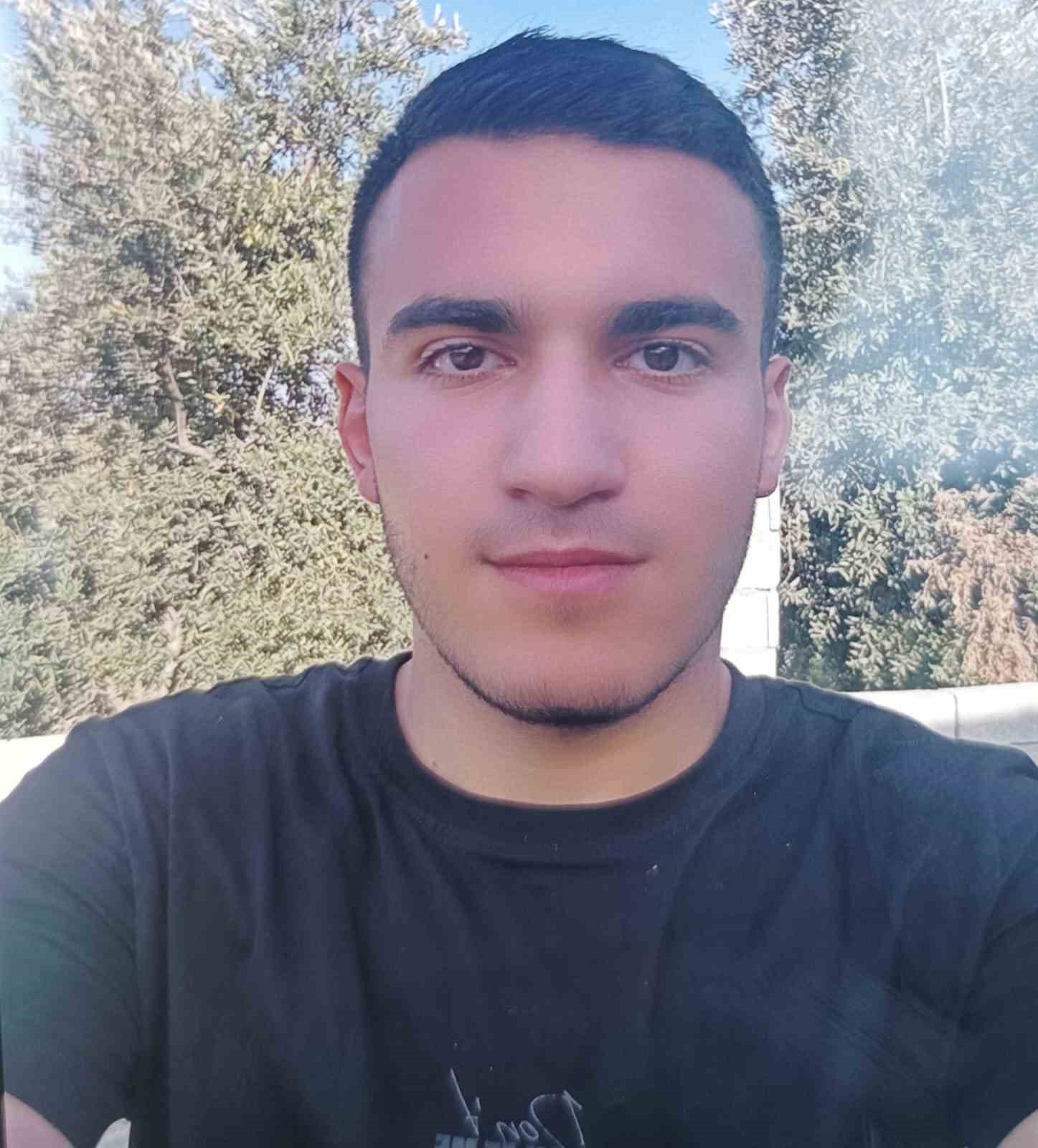 Kardeşini kurtarmak isterken boğuldu, &uuml;niversite hayalleri yarım kaldı
