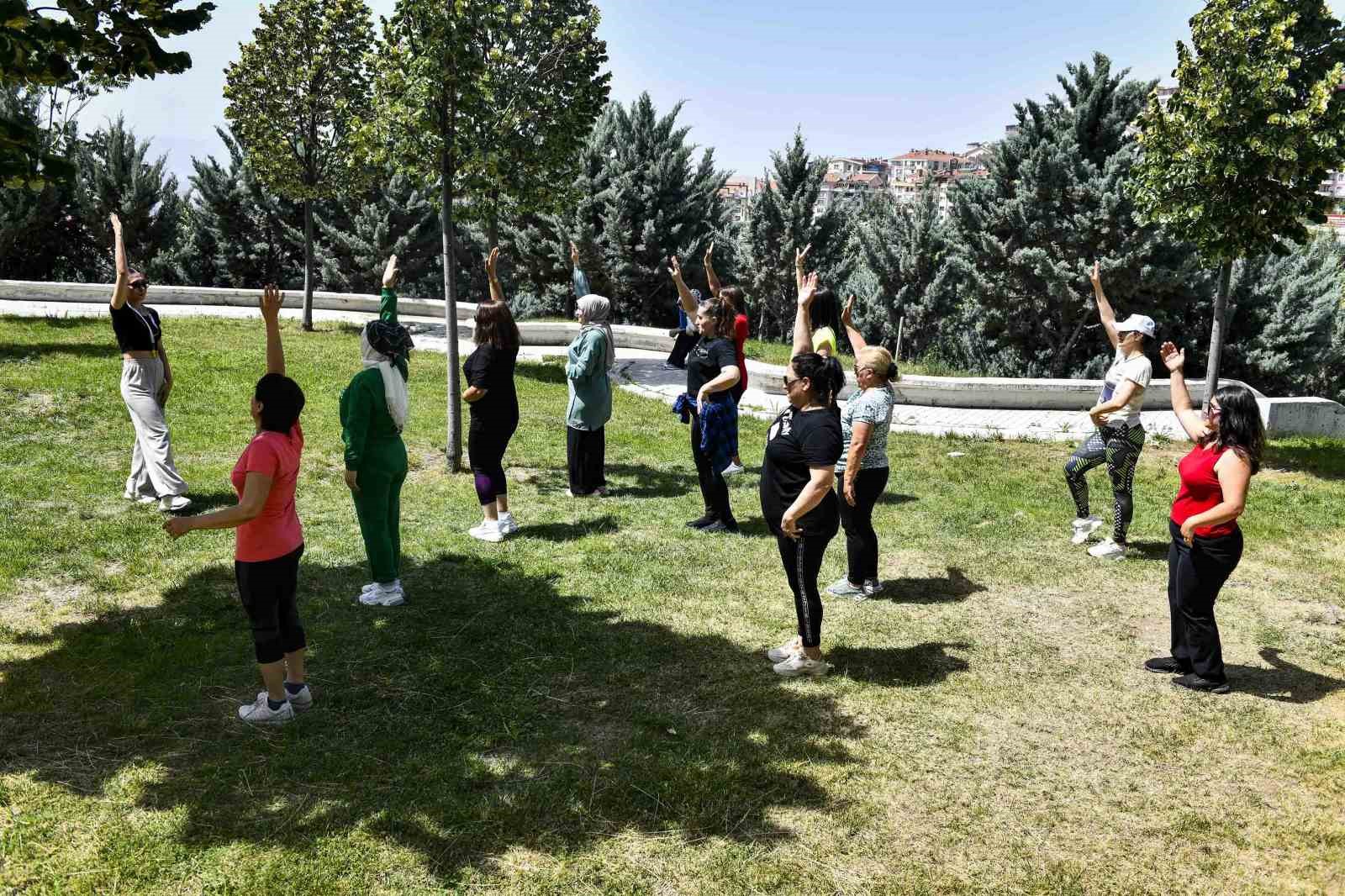 Ankaralılar her sabah güne sporla başlıyor