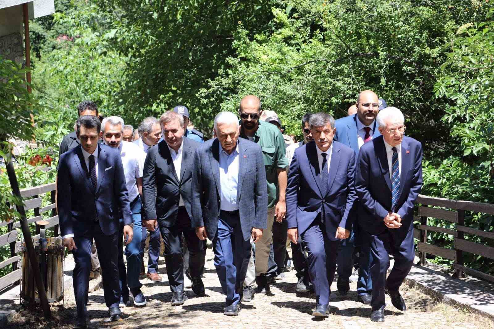 "Kemaliye Uluslararası K&uuml;lt&uuml;r ve Doğa Sporları Şenlikleri" başladı
