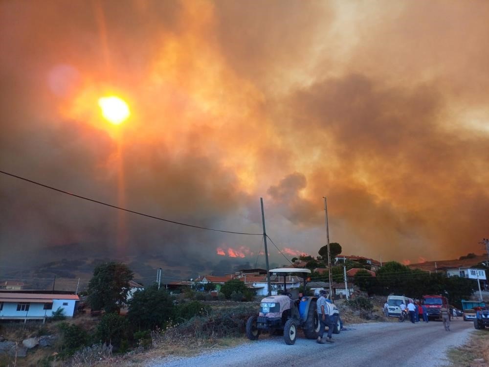 İzmir ve Manisa’da 165 yangına müdahale edildi