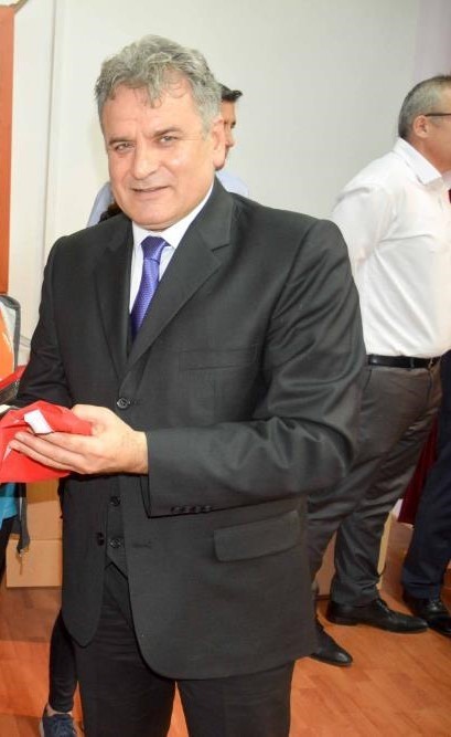 Eski emniyet m&uuml;d&uuml;r&uuml; kansere yenik d&uuml;şt&uuml;
