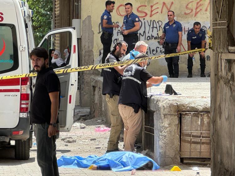 Diyarbakır’da kadın cinayeti
